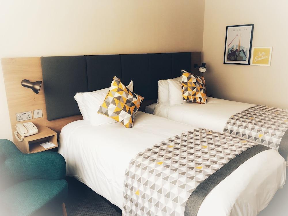 Holiday Inn Reading South M4 Jct 11 By Ihg Exterior foto