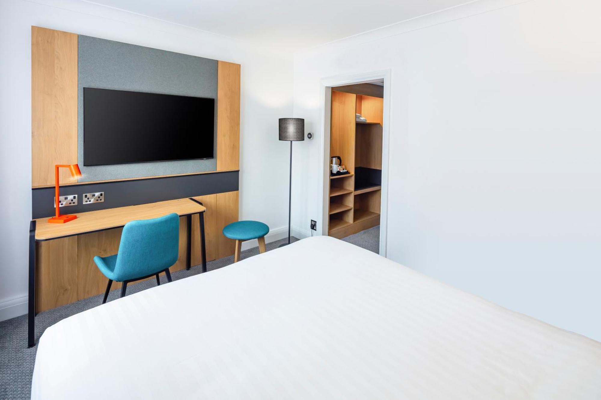 Holiday Inn Reading South M4 Jct 11 By Ihg Exterior foto