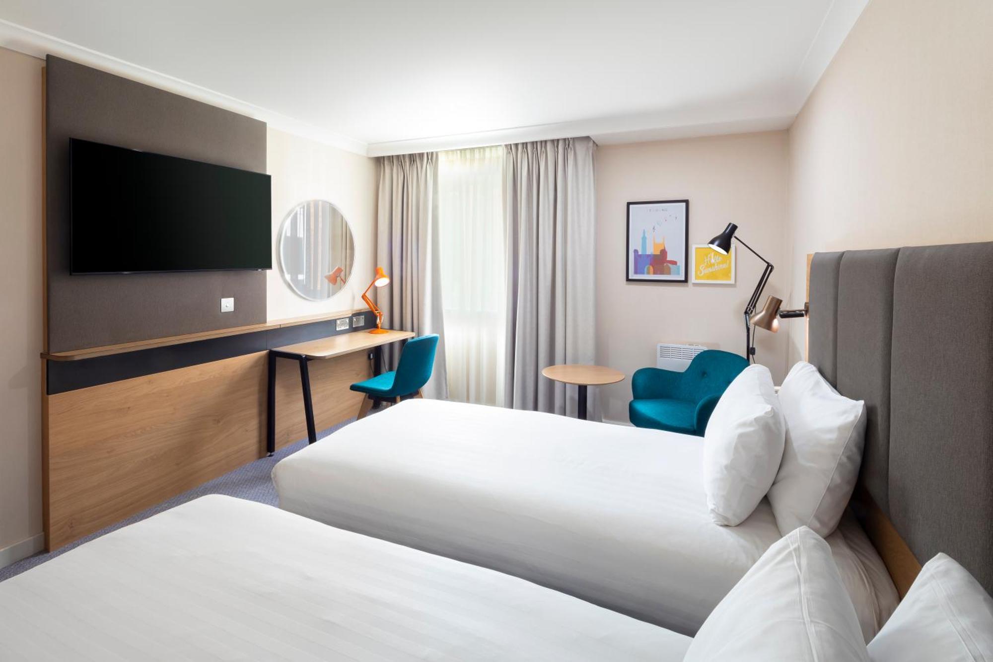 Holiday Inn Reading South M4 Jct 11 By Ihg Exterior foto
