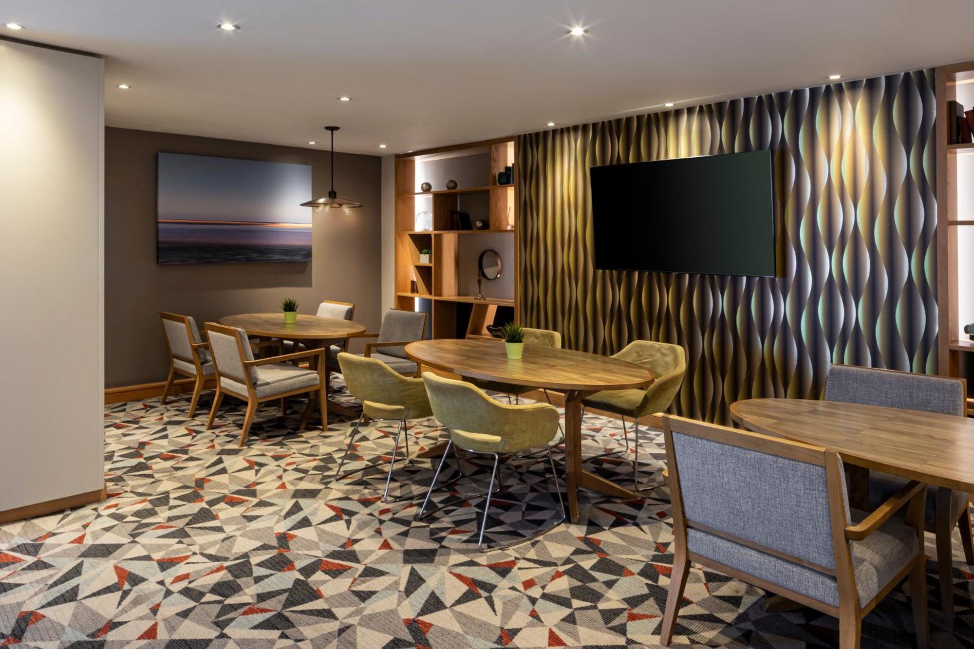 Holiday Inn Reading South M4 Jct 11 By Ihg Exterior foto
